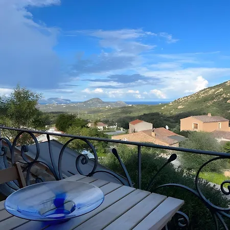 Monolocale Vista Mare Tiriddo Apartment *