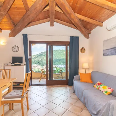 Apartment Monolocale Vista Mare Tiriddo Porto San Paolo (Sardinia)